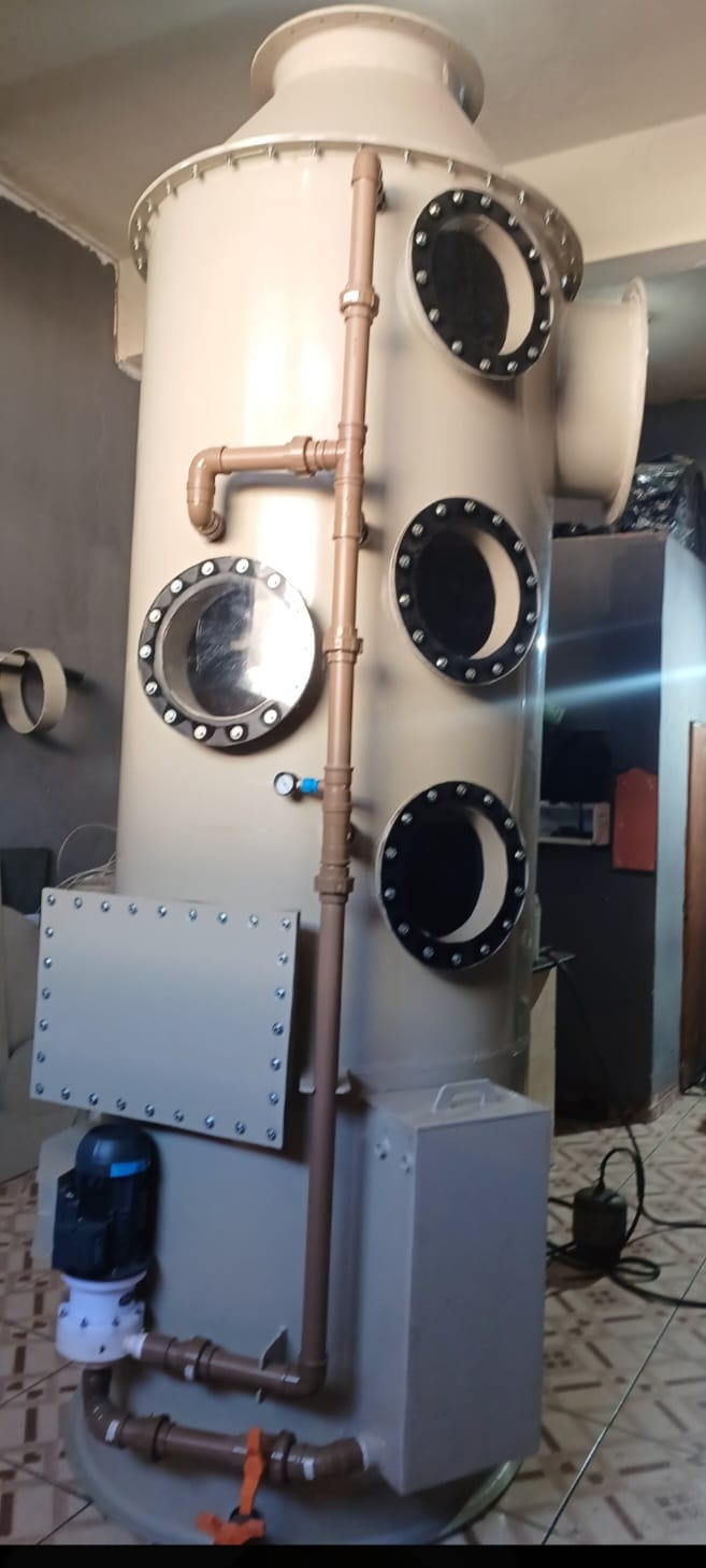 Torre completa de lavador de gás em polipropileno para neutralização de vapores